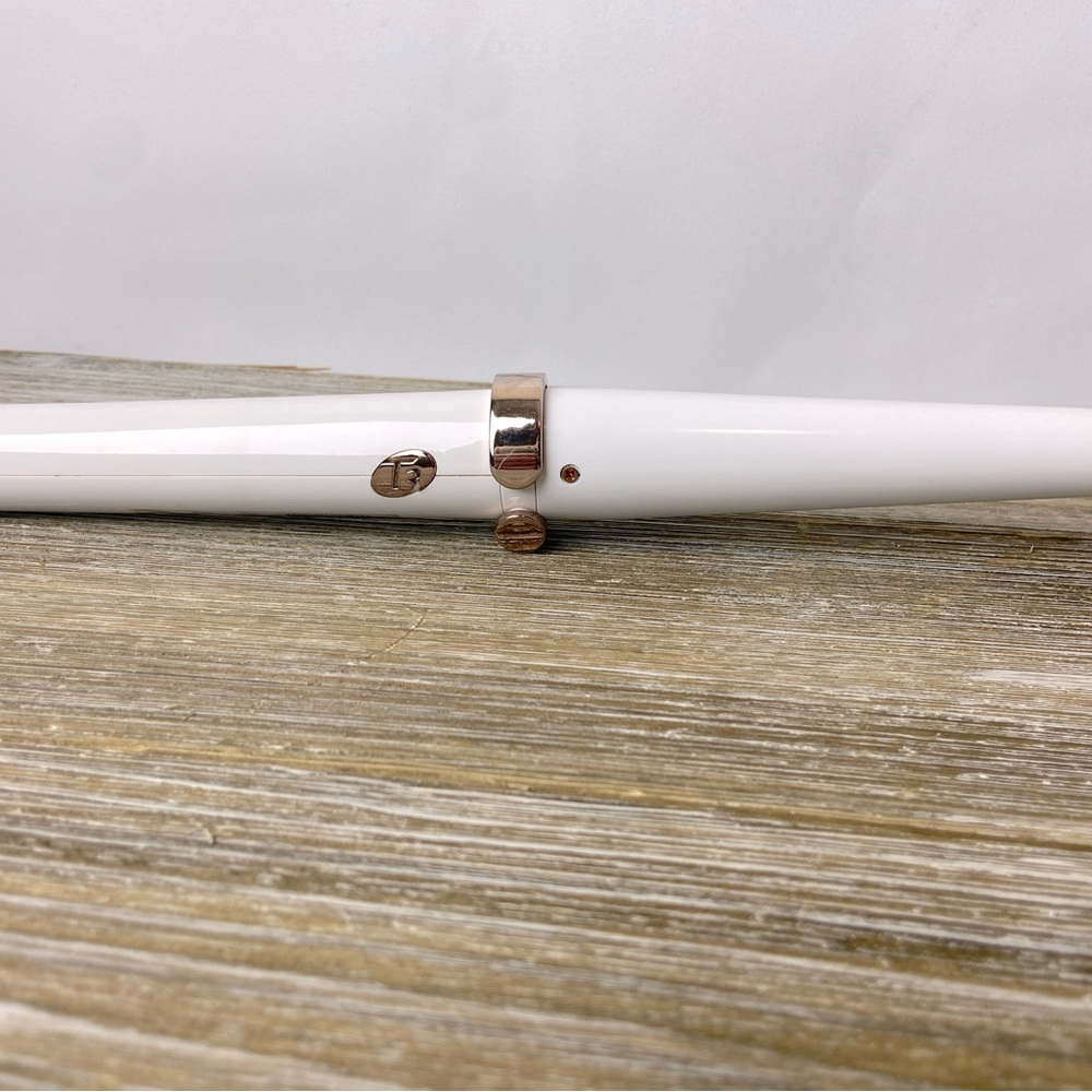 T3 Curling Wand
